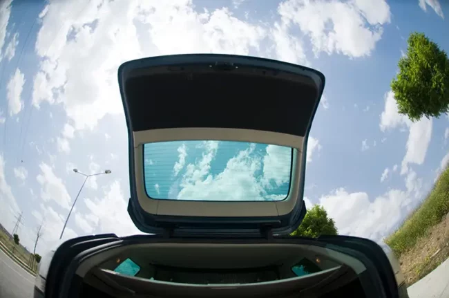 Houston Auto Glass Repair - Lift Gate Window Replacement